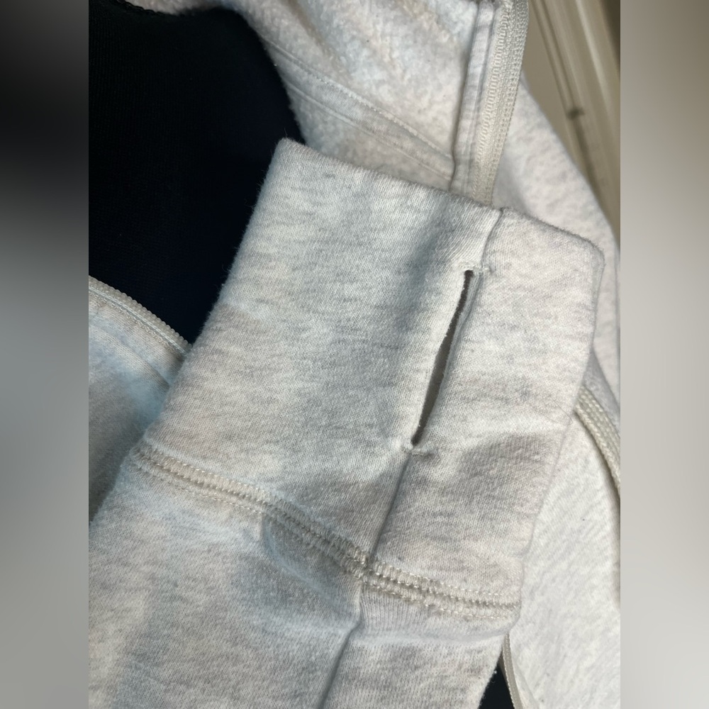 Women’s full zip jacket size medium - Picture 4 of 7